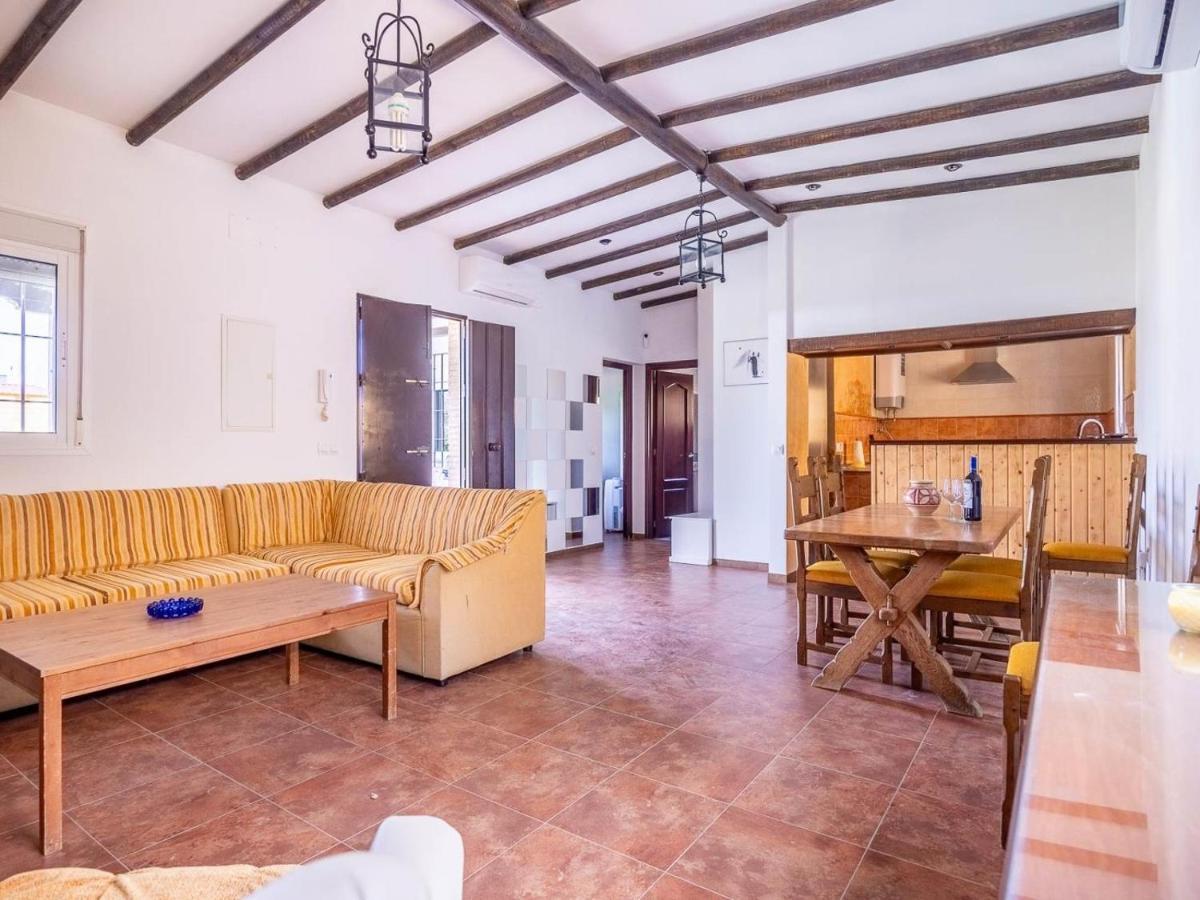 Villa Santa Teresa Vacacional Sevilla Dos Hermanas Eksteriør billede